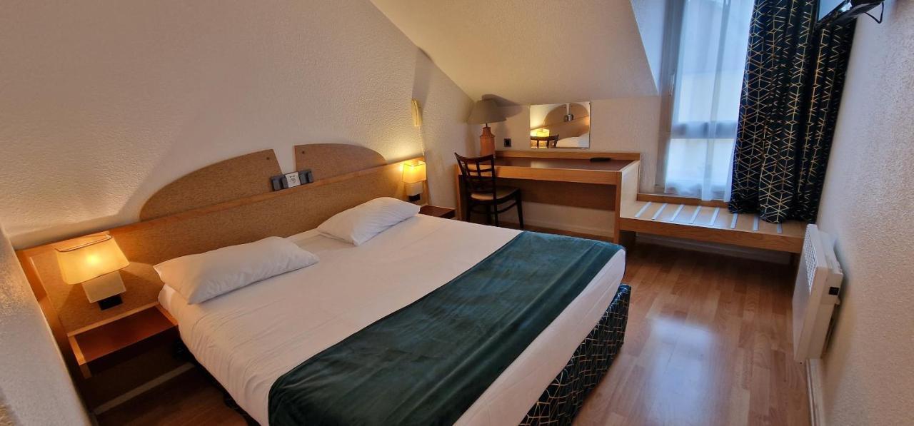 Kyriad Direct Arpajon Esterno foto