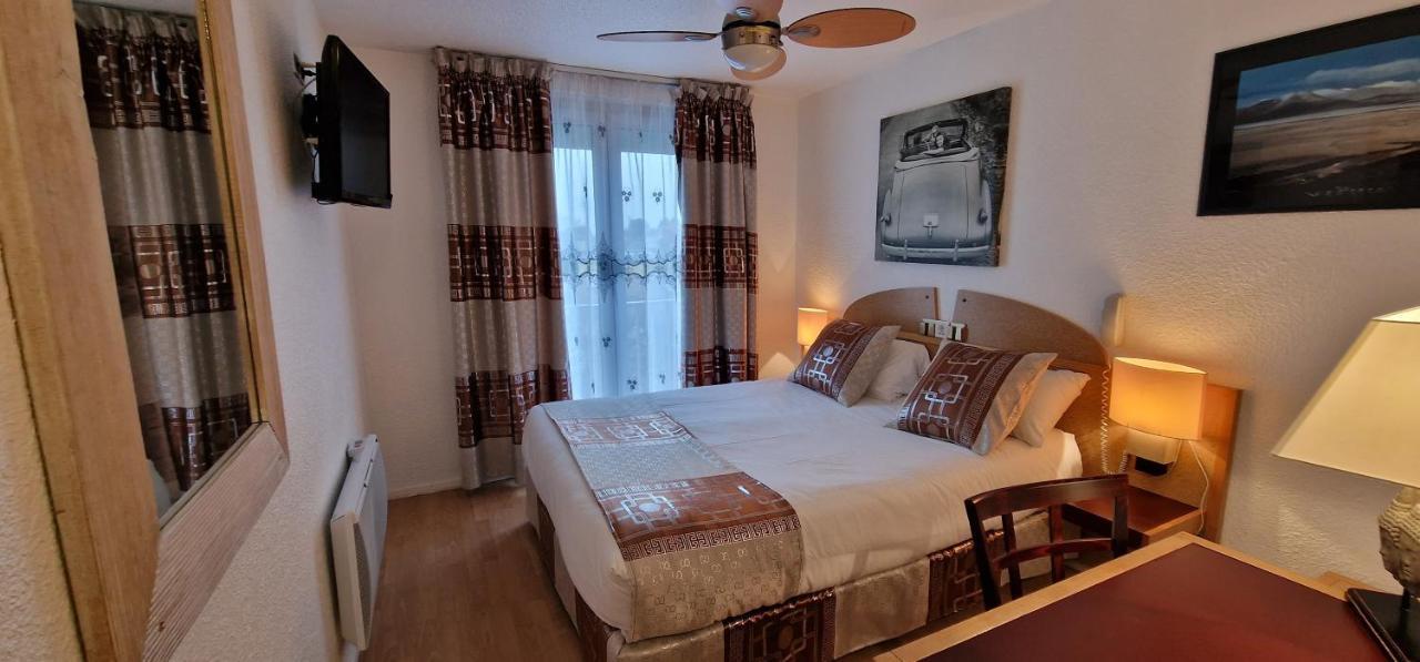 Kyriad Direct Arpajon Esterno foto