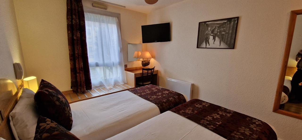 Kyriad Direct Arpajon Esterno foto