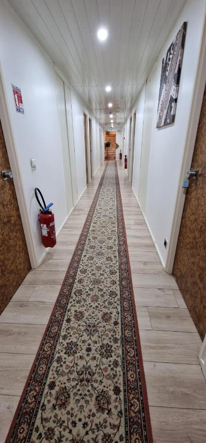 Kyriad Direct Arpajon Esterno foto