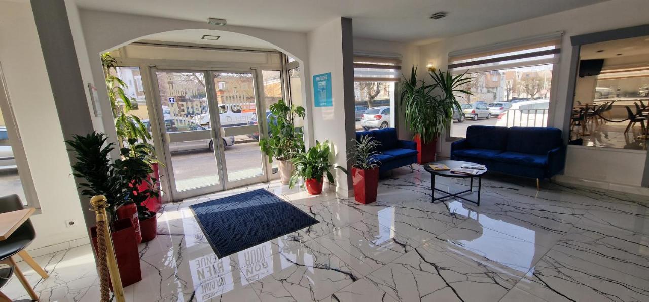 Kyriad Direct Arpajon Esterno foto