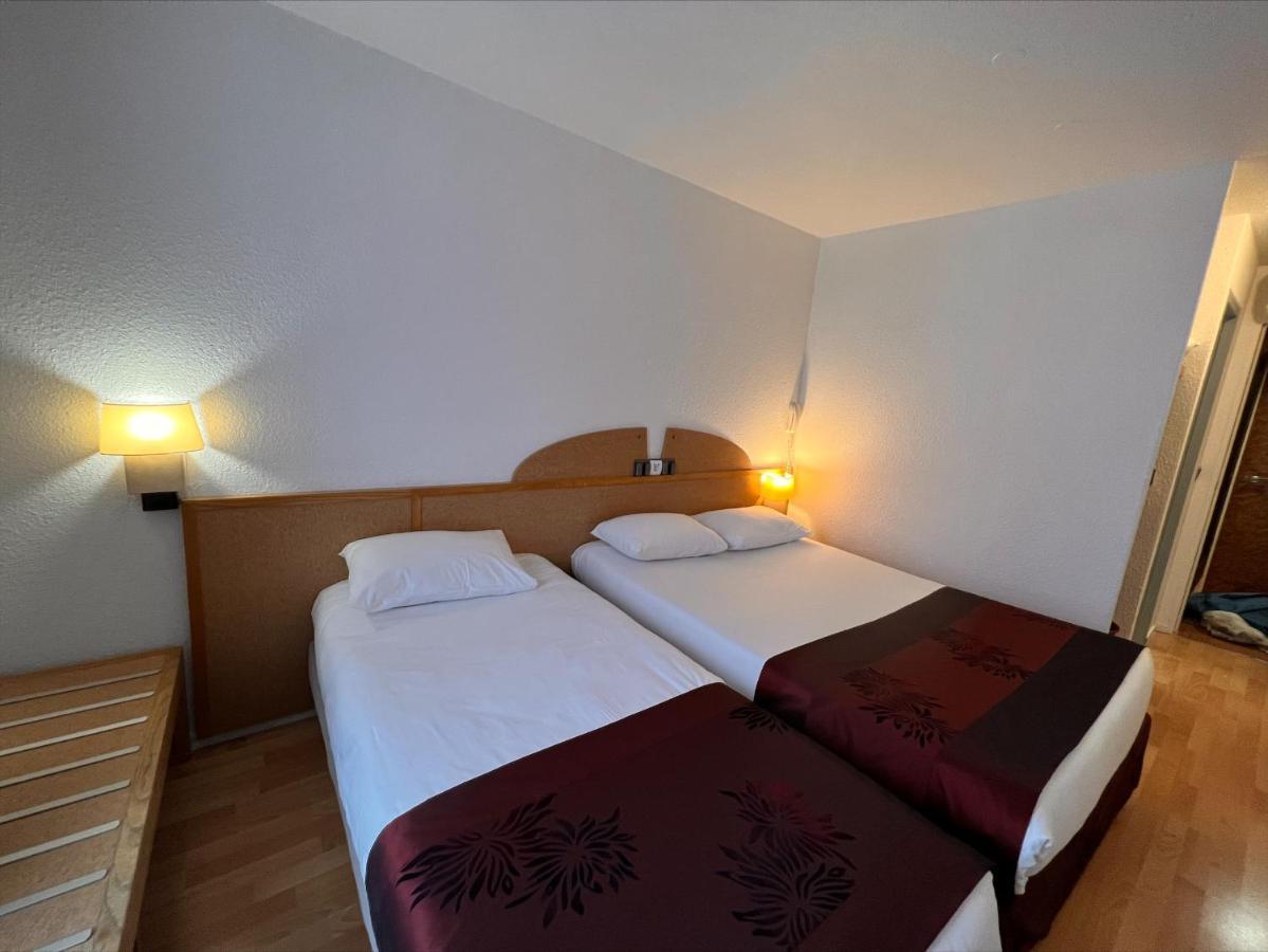 Kyriad Direct Arpajon Esterno foto